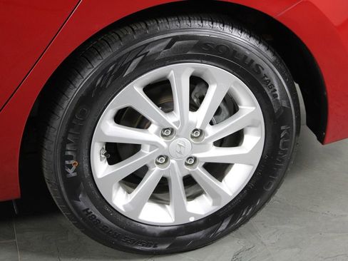 Used 2020 Hyundai Accent SE image 11