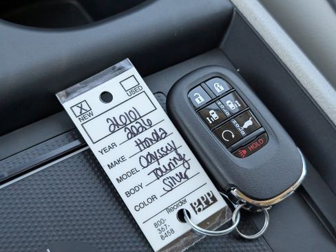 New 2026 Honda Odyssey Touring image 31