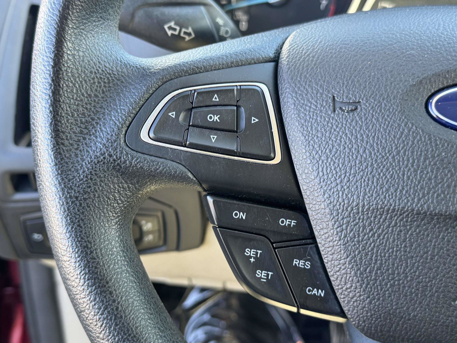 Used 2017 Ford Focus SE w/ Interior Protection Package FWD image 9