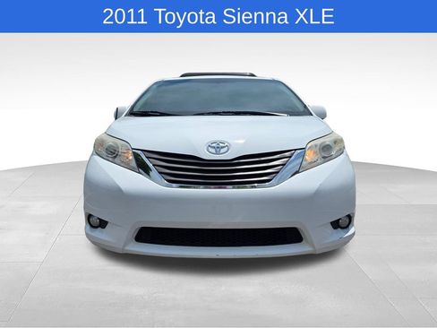 Used 2011 Toyota Sienna XLE FWD image 9