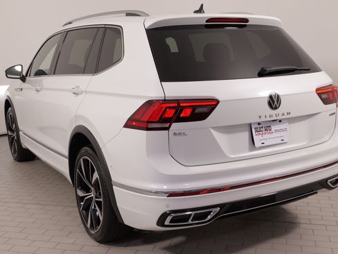 Used 2024 Volkswagen Tiguan SEL R-Line AWD/4WD image 15