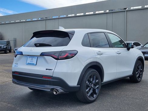Certified 2025 Honda HR-V Sport image 4