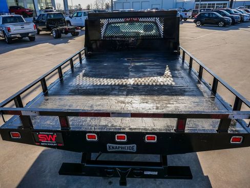 Used 2018 Chevrolet Silverado 3500 W/T image 13