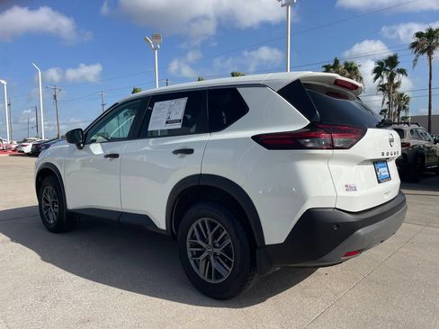 Certified 2023 Nissan Rogue S FWD image 3