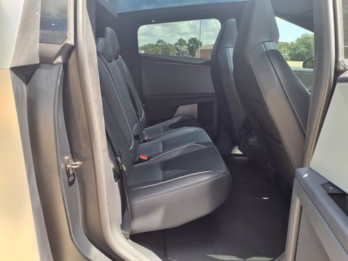 Used 2024 Tesla Cybertruck Cyberbeast AWD/4WD image 8