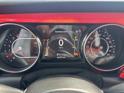 Used 2021 Jeep Wrangler Unlimited Rubicon w/ Dual Top Group AWD/4WD image 11