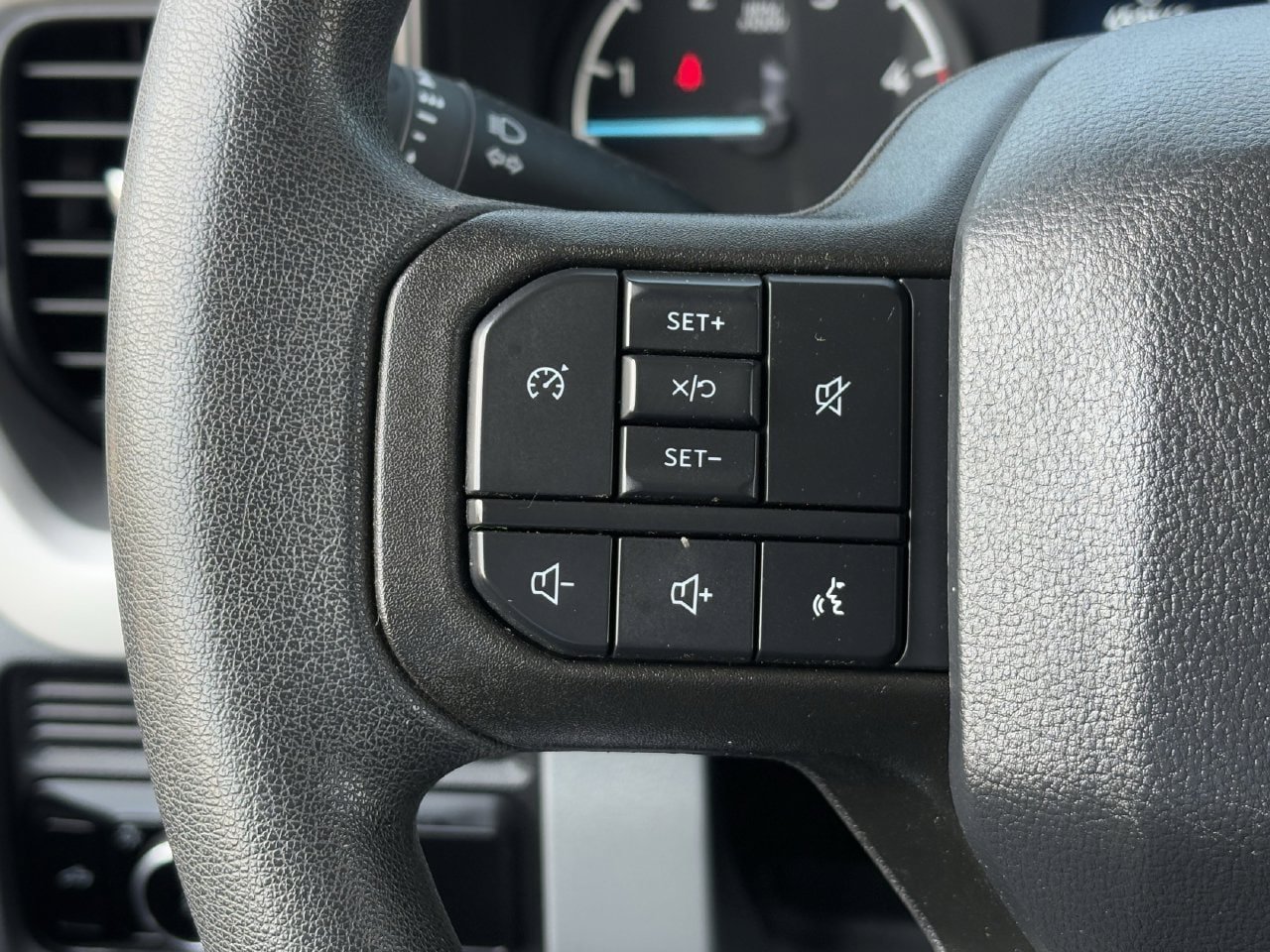 Used 2024 Ford F250 XL w/ STX Appearance Package AWD/4WD image 16