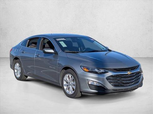 Used 2024 Chevrolet Malibu LT image 3