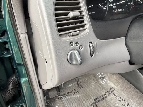 Used 2000 Ford Ranger XLT image 9