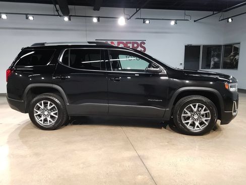 Used 2023 GMC Acadia SLT FWD image 8