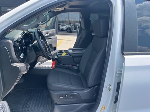 Used 2026 Chevrolet Silverado 1500 LT AWD/4WD image 31