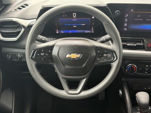 Used 2025 Chevrolet TrailBlazer LT FWD image 11