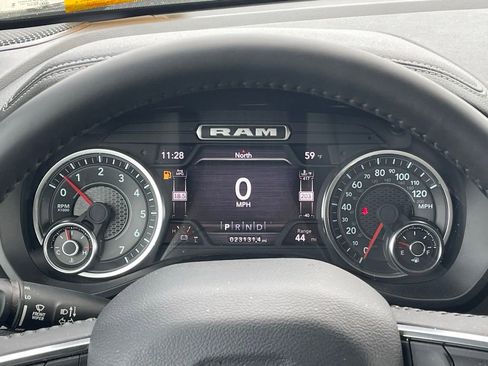 Used 2024 RAM 1500 Laramie image 15