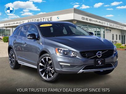 Used 2017 Volvo V60 T5 Cross Country Platinum
