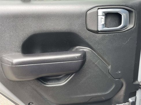 Used 2021 Jeep Wrangler Unlimited Sport image 9