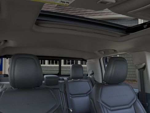 New 2025 Ford Maverick Lariat w/ Black Appearance Package AWD/4WD image 12