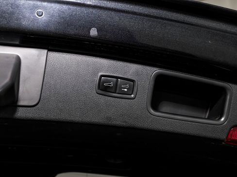 Used 2017 Porsche Macan Turbo image 57