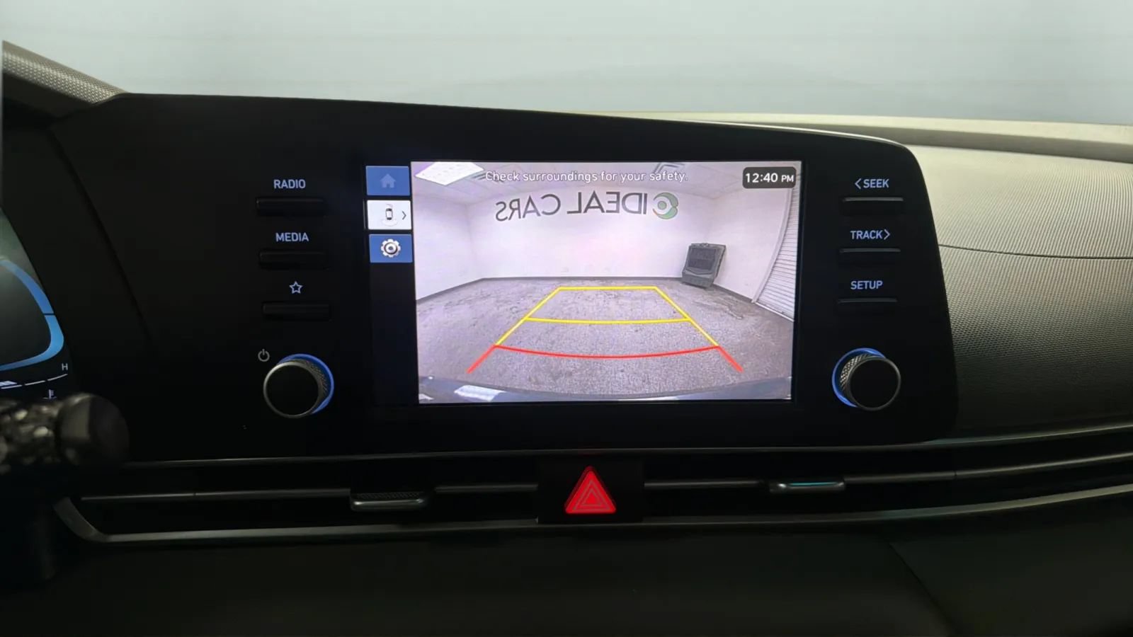 Used 2024 Hyundai Elantra SE FWD image 15