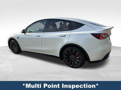 Used 2024 Tesla Model Y Performance image 5