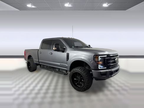 Used 2022 Ford F250 Lariat w/ Black Appearance Package image 7