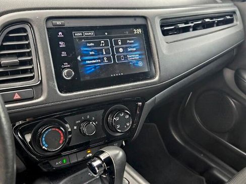 Used 2019 Honda HR-V Sport image 9