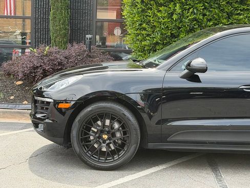 Used 2018 Porsche Macan Sport Edition AWD/4WD image 10