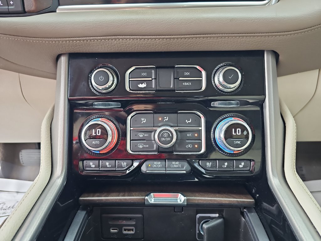 Used 2021 GMC Yukon Denali w/ Denali Ultimate Package RWD image 24