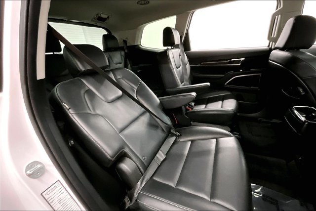 Used 2025 Kia Telluride S AWD/4WD image 25