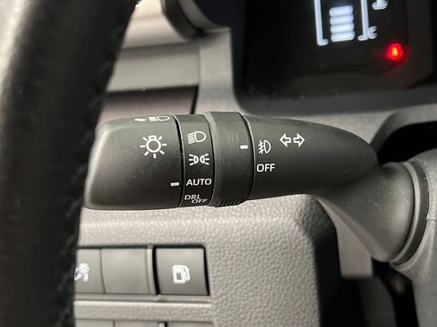 Used 2025 Toyota 4Runner SR5 AWD/4WD image 49