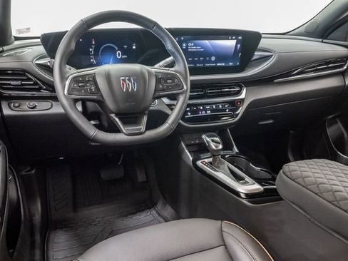 Used 2025 Buick Envista Avenir FWD image 7