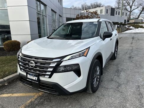 Certified 2025 Nissan Rogue S image 4