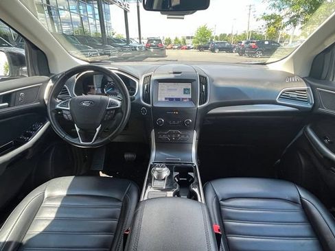 Used 2019 Ford Edge SEL w/ Equipment Group 201A AWD/4WD image 12