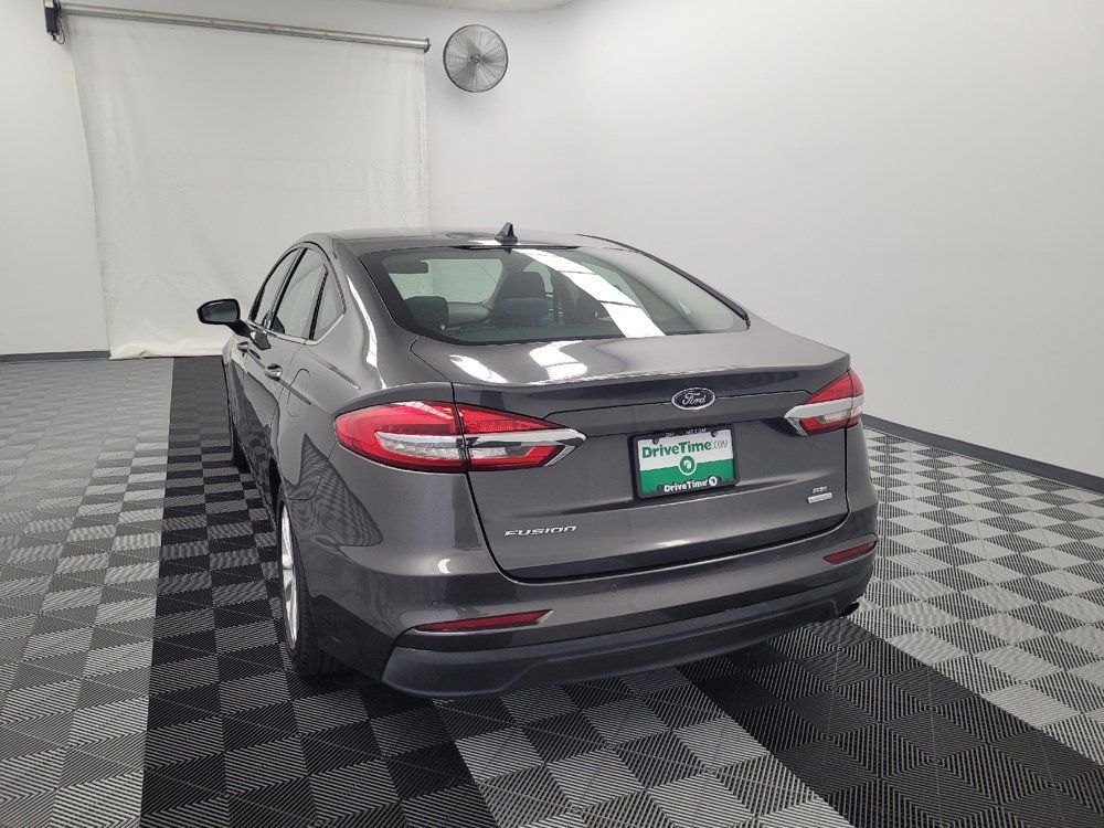Used 2020 Ford Fusion SE FWD image 6
