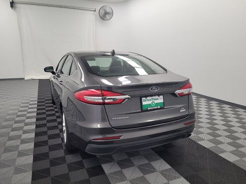 Used 2020 Ford Fusion SE FWD image 6