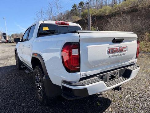 Used 2024 GMC Canyon AT4 image 24