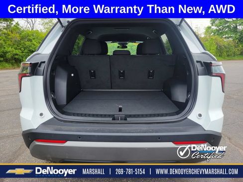 Used 2026 Chevrolet Equinox LT AWD/4WD image 26
