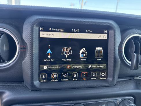 Used 2020 Jeep Gladiator Rubicon AWD/4WD image 24