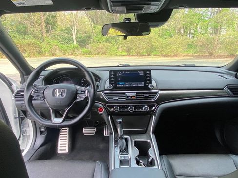 Used 2020 Honda Accord Sport image 33