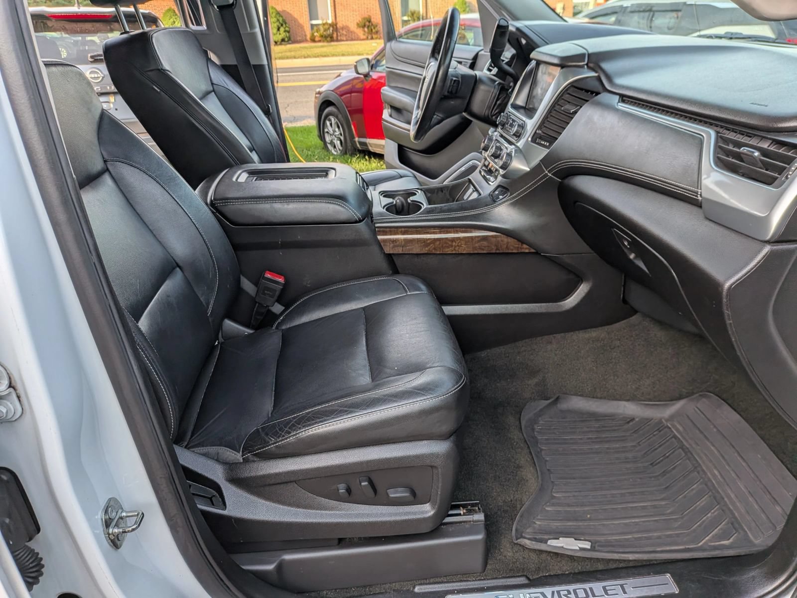 Used 2017 Chevrolet Tahoe LT w/ LT Signature Package AWD/4WD image 50