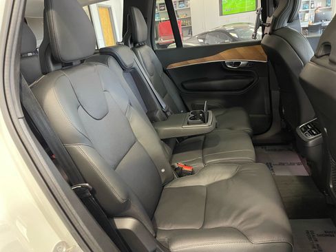 Used 2025 Volvo XC90 B5 Plus w/ Protection Package Premier AWD/4WD image 49