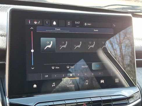 Used 2023 Jeep Compass Latitude image 18