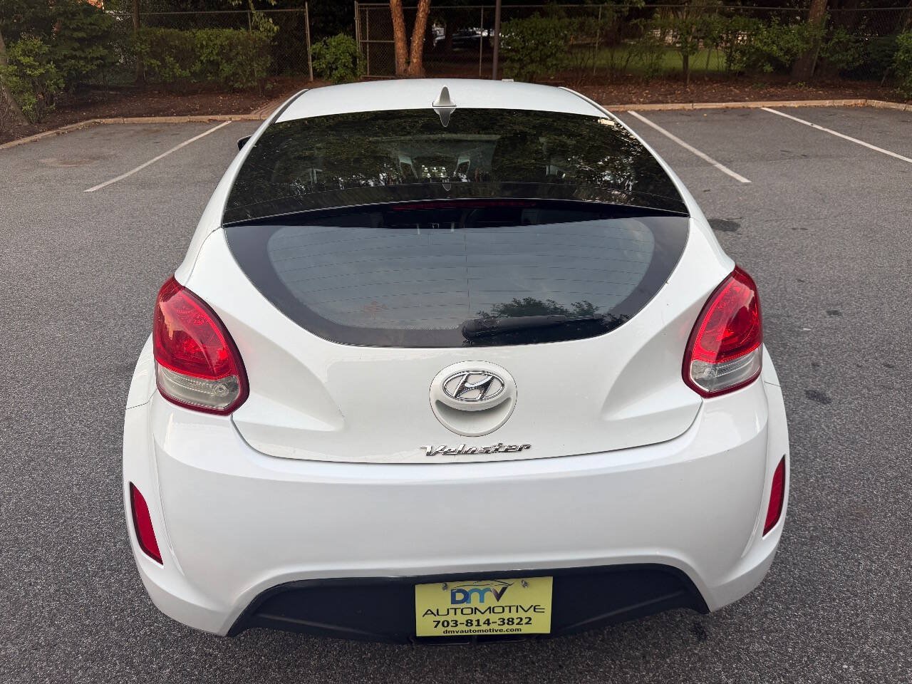 Used 2013 Hyundai Veloster FWD image 5