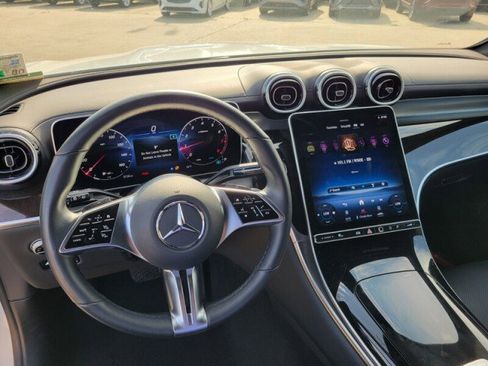 Used 2024 Mercedes-Benz GLC 300 w/ Winter Package image 16