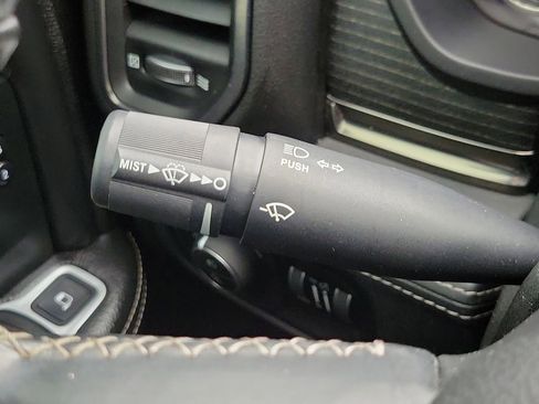 Used 2019 RAM 2500 Limited image 15