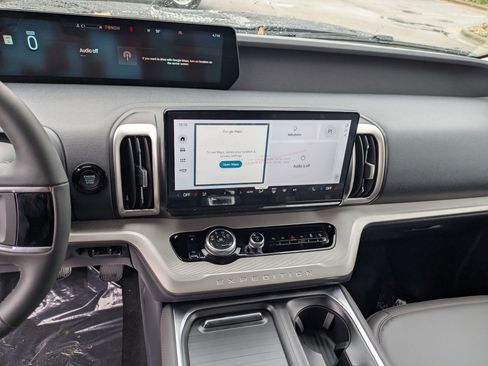 New 2025 Ford Expedition Max Active image 21