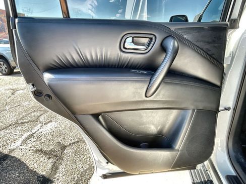 Used 2023 Nissan Armada SL w/ Midnight Edition Package image 20