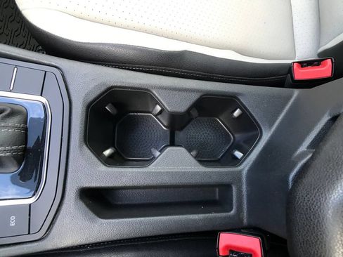 Used 2019 Volkswagen Jetta R-Line w/ R-Line Cold Weather Package FWD image 22