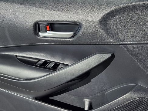 Used 2025 Toyota Corolla SE image 22