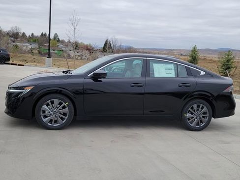 New 2026 Nissan Sentra SL FWD image 2