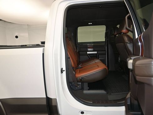 Used 2019 Ford F350 King Ranch w/ King Ranch Ultimate Package AWD/4WD image 27